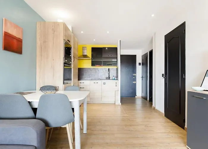 Apartment Stanislas Art - Centre - Terrasse - Clim *